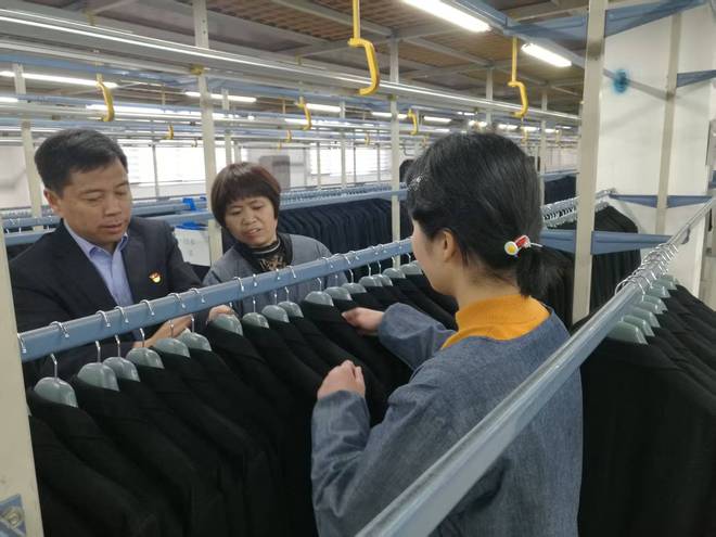 上海永太服裝董事長(zhǎng)李長(zhǎng)虹 專(zhuān)注實(shí)業(yè)二十年，匠心鑄就全球優(yōu)秀服裝工廠