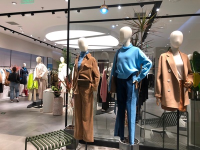 市場緩慢回暖，服裝行業離